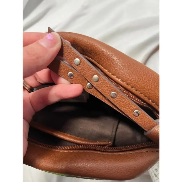 Chaps Green and Brown Faux Leather Crossbody Bag - Picture 7 of 9